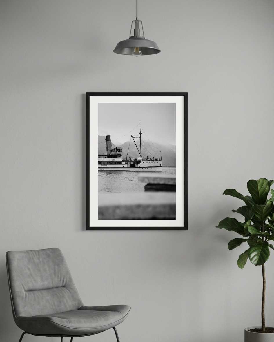 Minimal grey wall
